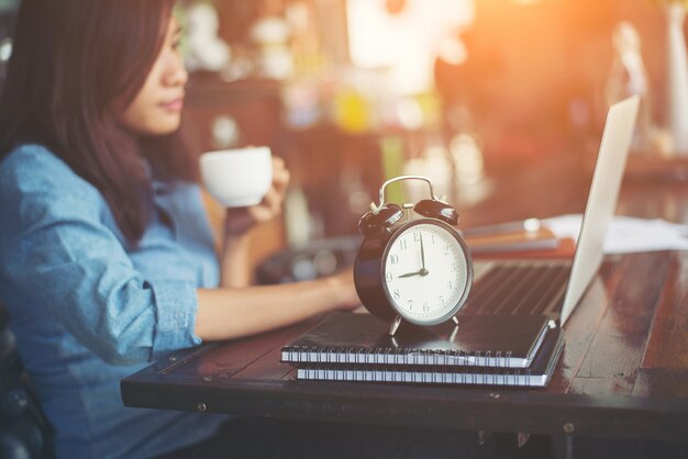 Overcoming Procrastination: A Step-by-Step Guide with Time Management